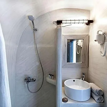 Hotel Pearl On The Cliff & Imerovigli (Santorini)