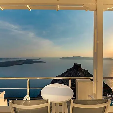 Pearl On The Cliff &