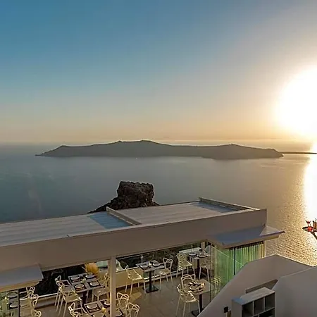 Pearl On The Cliff & Hotel 3*